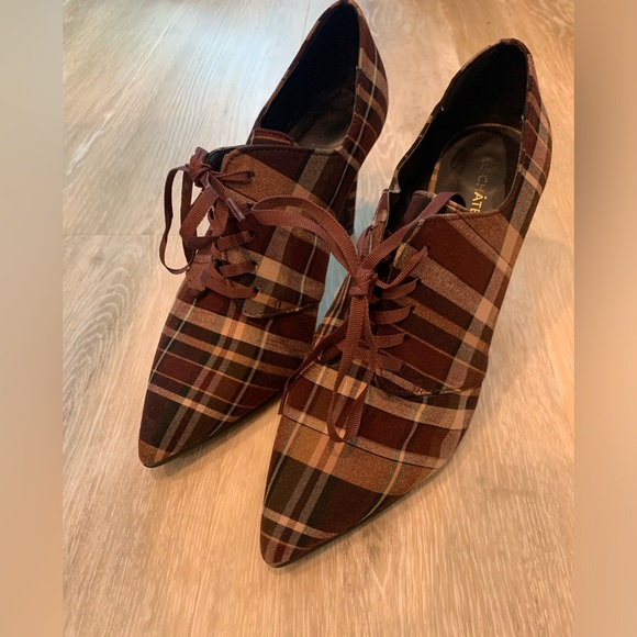 Le Chateau Plaid Booties. - Picture 2 of 6